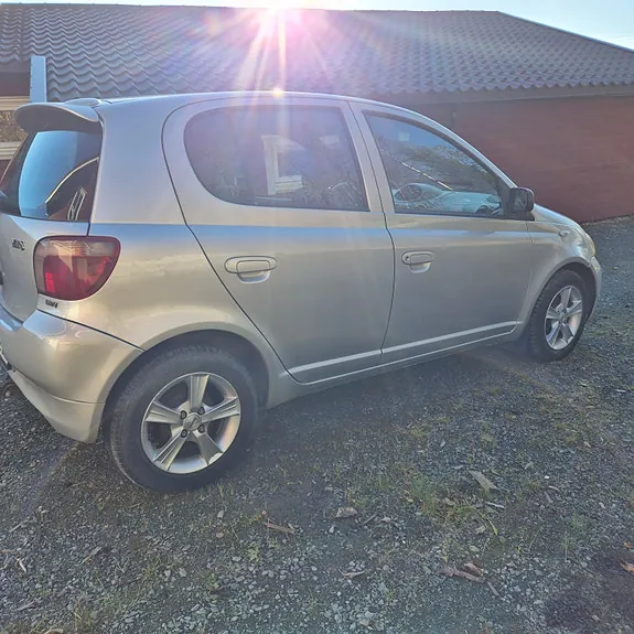 Toyota Yaris 2002 photo 5