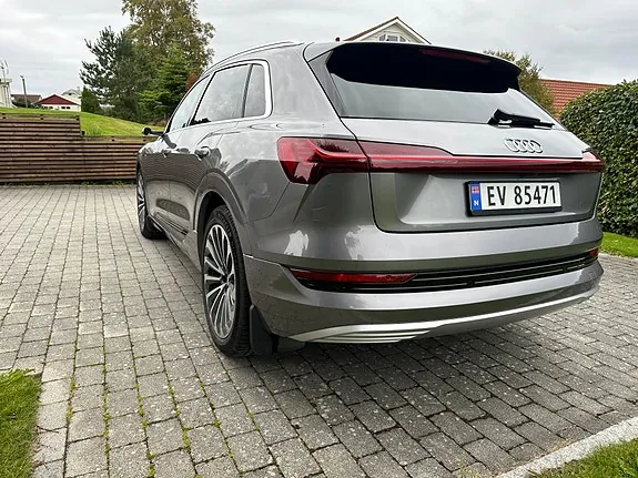 Audi E-Tron 2019 photo 2