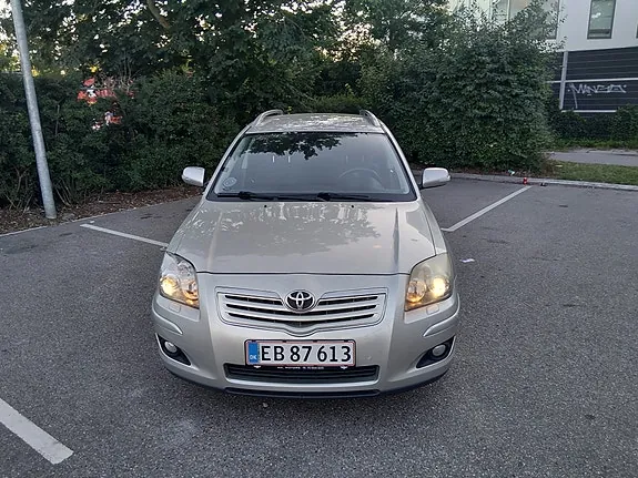 Toyota Avensis 2007 photo 2