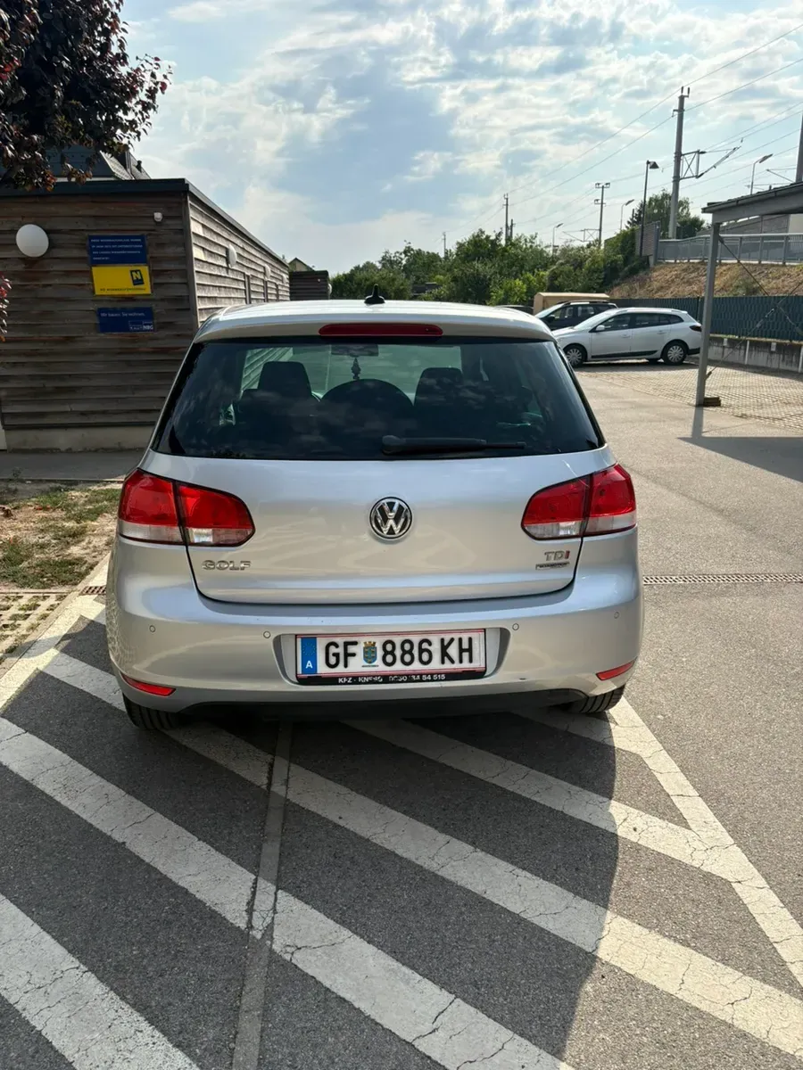 Volkswagen Golf 2012 photo 3
