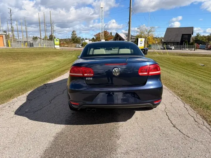 Volkswagen Eos 2012 photo 5