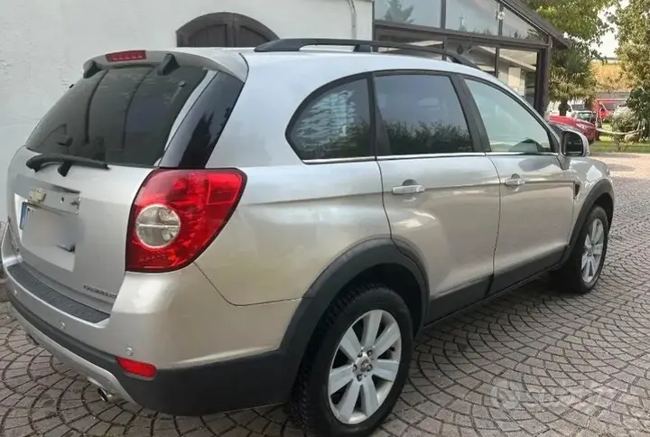 Chevrolet Captiva 2008 photo 2