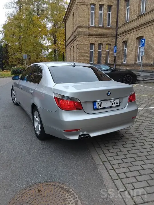 BMW 530 2006 photo 2