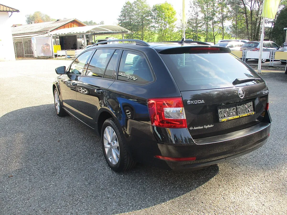 Skoda Octavia 2019 photo 2