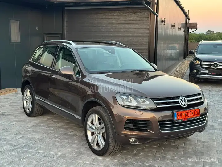 Volkswagen Touareg 2010 photo 2