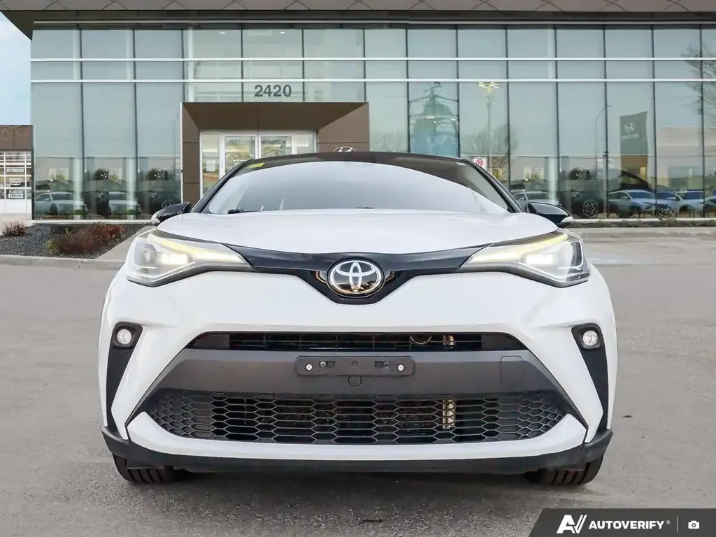 Toyota C-Hr 2022 photo 2