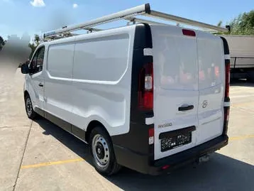 Nissan Nv300 2018 photo 3