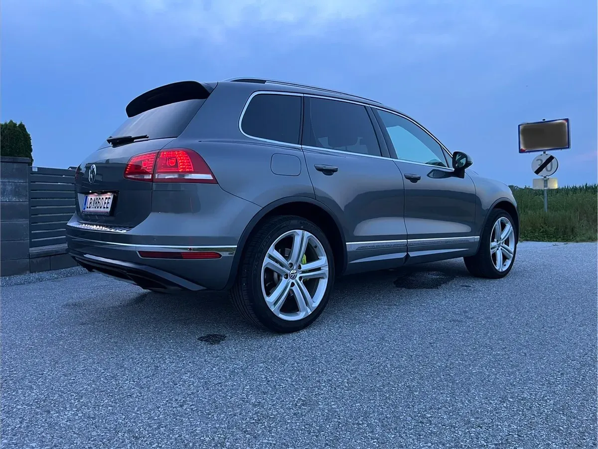 Volkswagen Touareg 2015 photo 3
