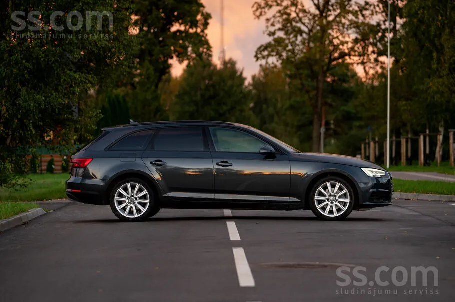 Audi A4 2017 photo 2