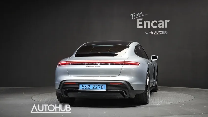 Porsche Taycan 2026 photo 4