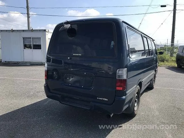 Toyota Hiace Van 1999 photo 4