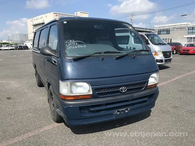 Toyota Hiace Van