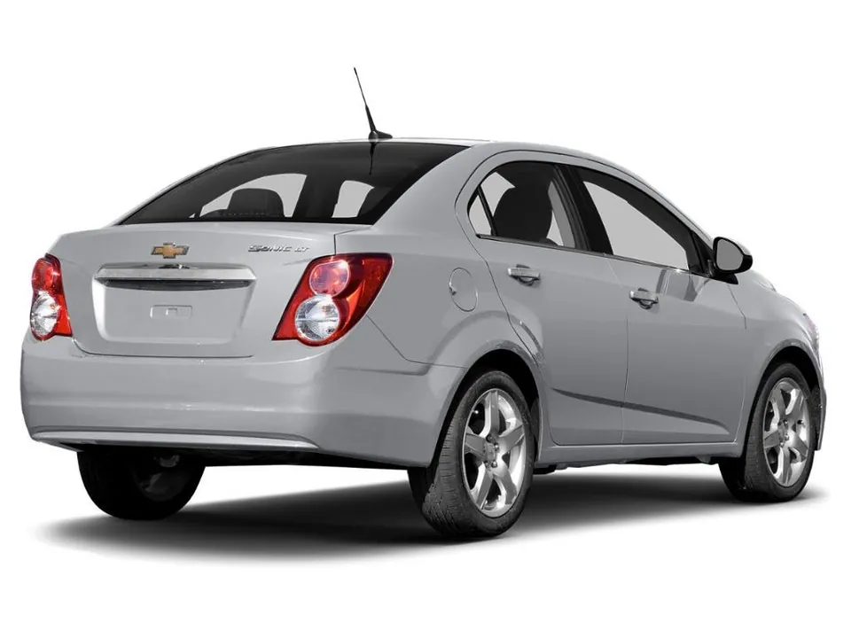 Chevrolet Sonic 2012 photo 3