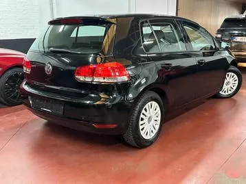 Volkswagen Golf 2010 photo 2