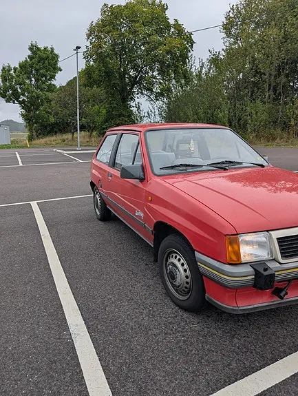 Opel Corsa 1989 photo 4