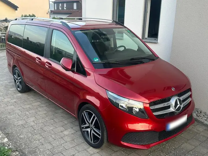 Mercedes-Benz V220 D