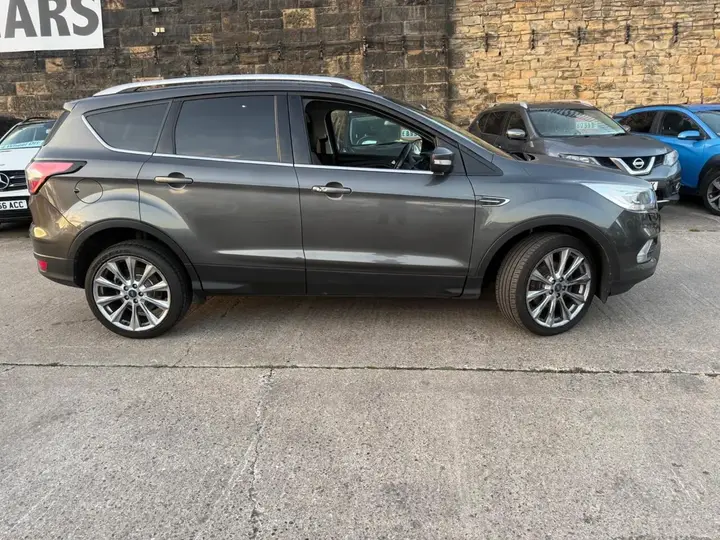 Ford Kuga 2019 photo 2