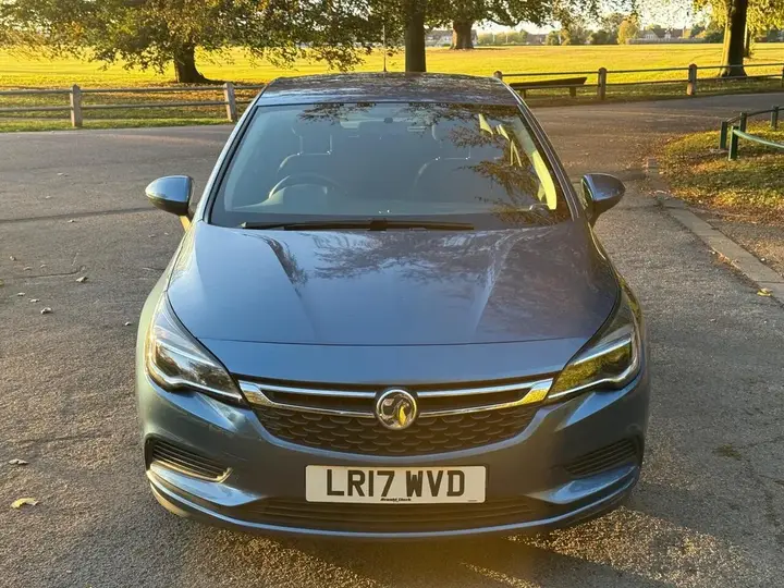 Vauxhall Astra 2017 photo 5