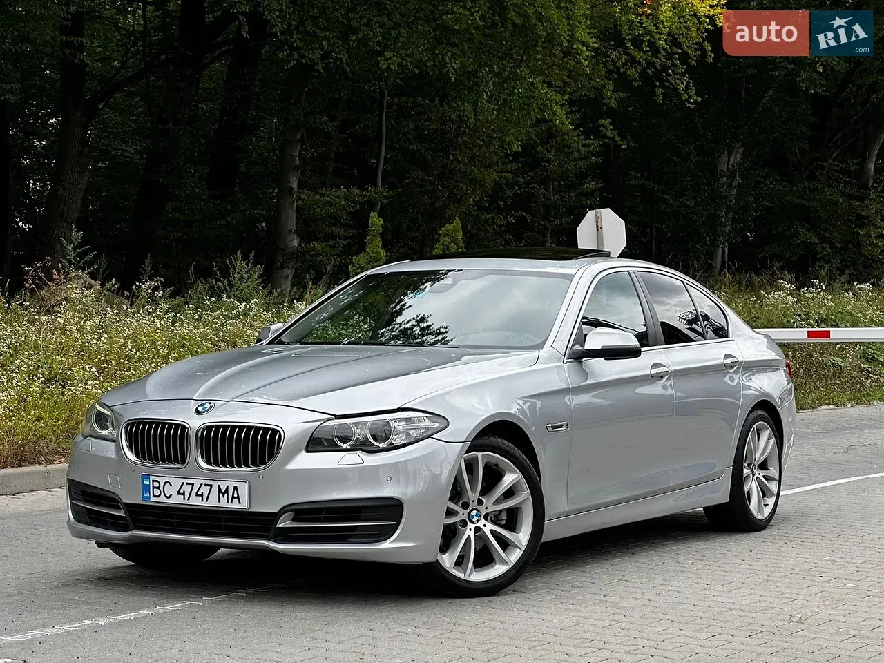 BMW 5 Series 2013 photo 4