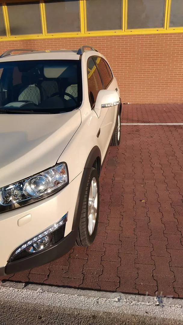 Chevrolet Captiva 2012 photo 2