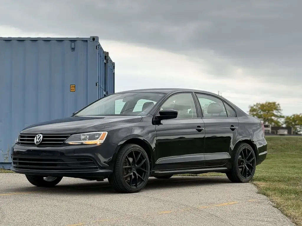 Volkswagen Jetta 2017 photo 3