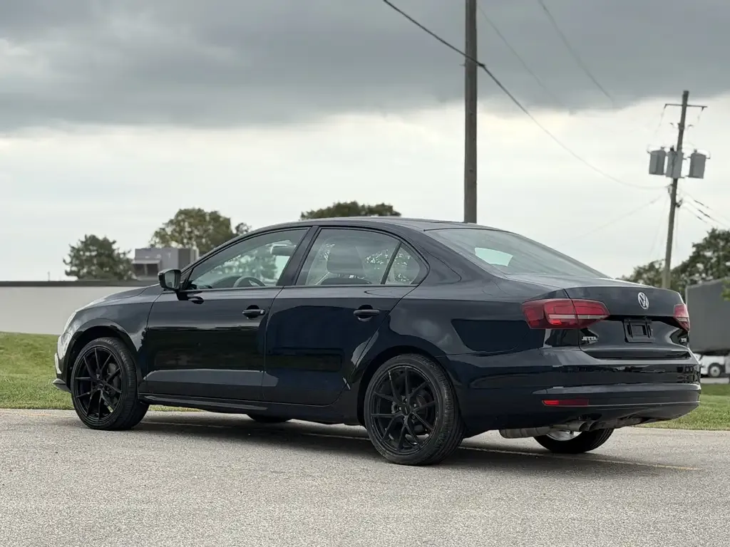 Volkswagen Jetta 2017 photo 4