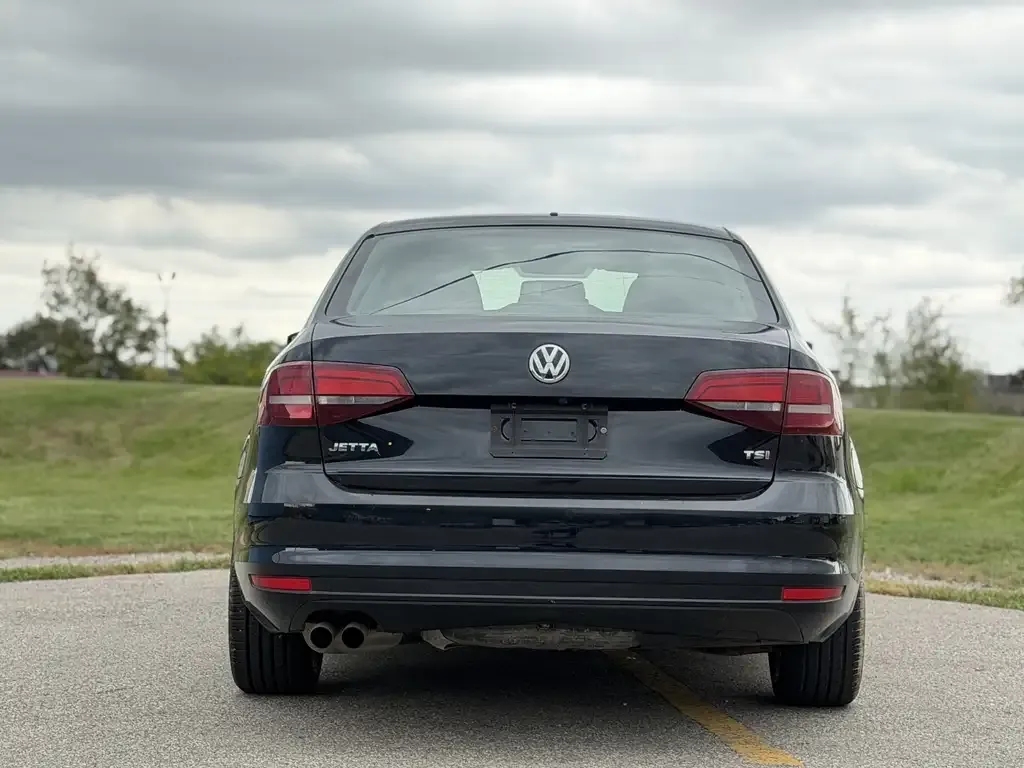Volkswagen Jetta 2017 photo 5
