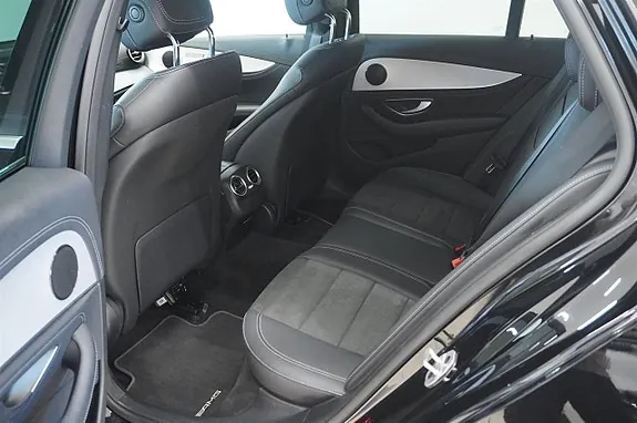 Mercedes-Benz E300 2023 photo 5