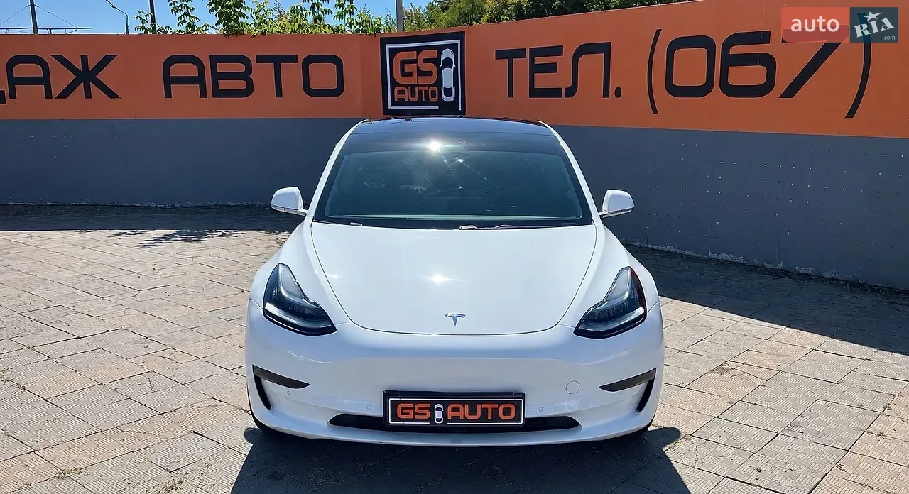 Tesla Model 3 2018 photo 3