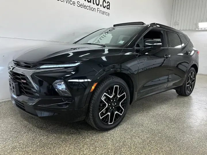 Chevrolet Blazer 2024 photo 3