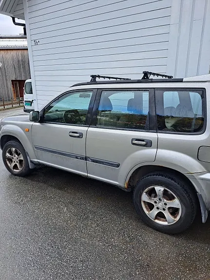 Nissan X-Trail 2003 photo 4