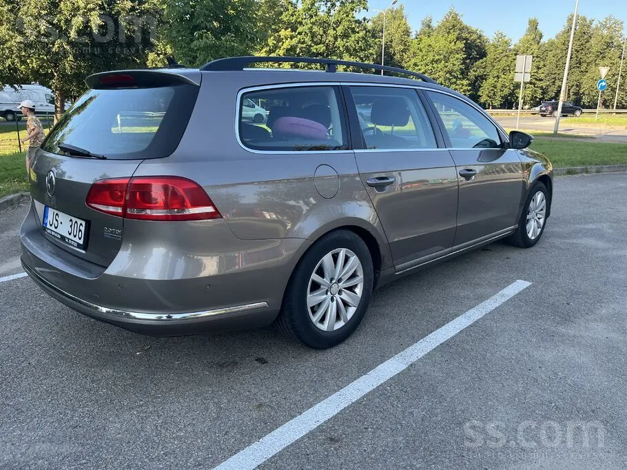 Volkswagen Passat 2011 photo 3