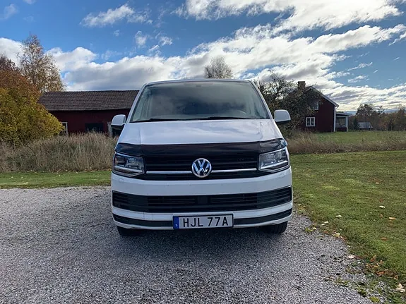 Volkswagen Transporter 2019 photo 2