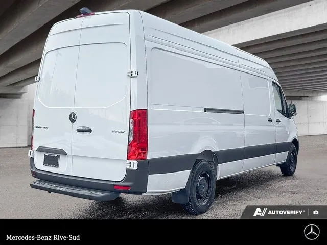 Mercedes-Benz Sprinter 2026 photo 5