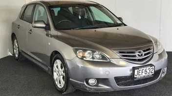 Mazda Axela 2006 photo 2