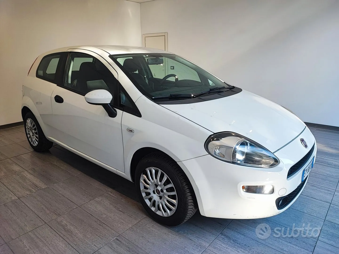 Fiat Punto 2015 photo 3