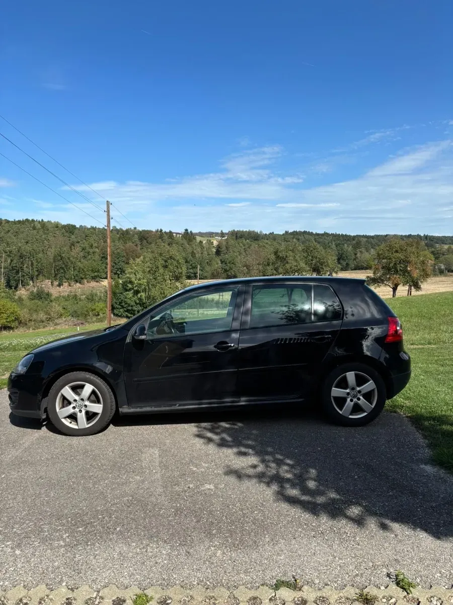 Volkswagen Golf 2007 photo 2