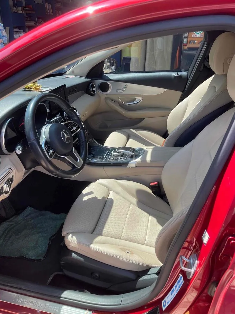 Mercedes-Benz C-Class 2019 photo 4