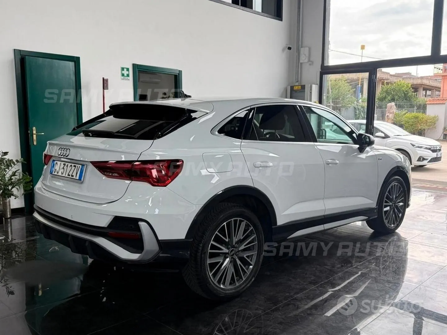 Audi Q3 2022 photo 4
