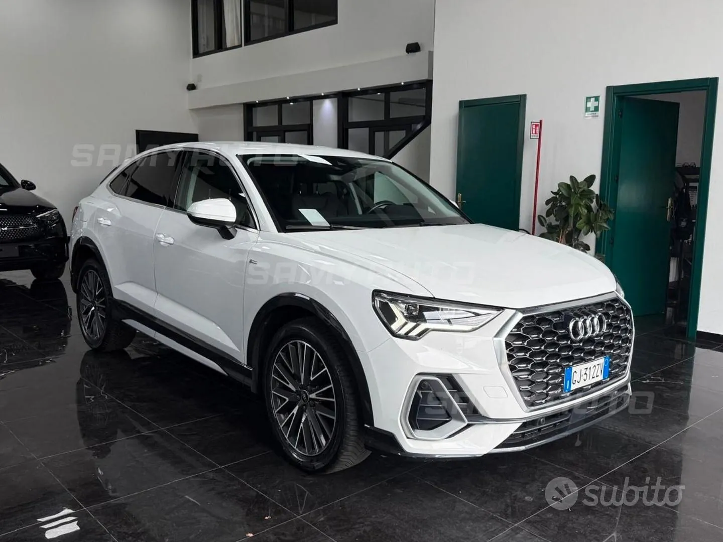 Audi Q3 2022 photo 3