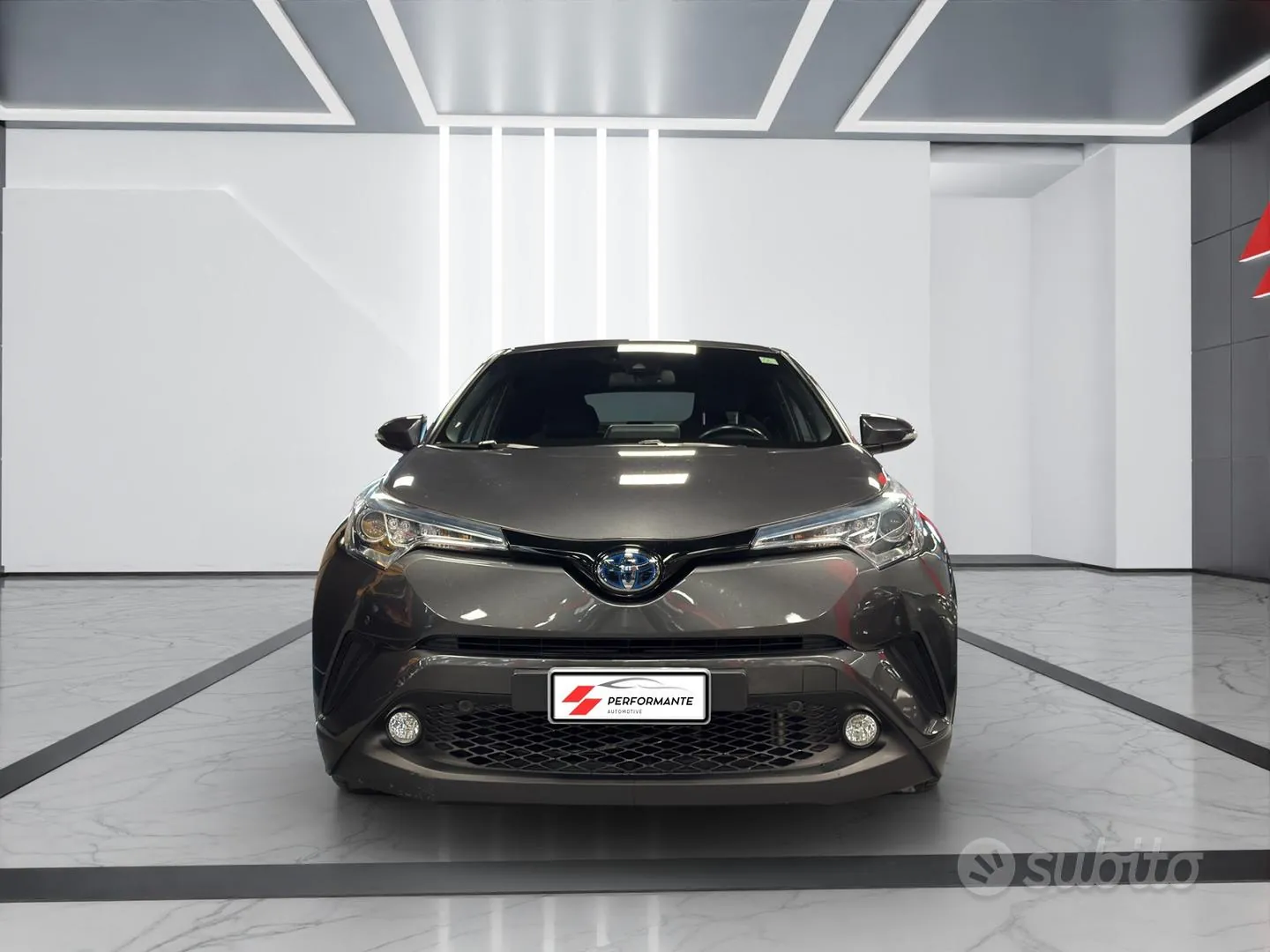 Toyota C-Hr 2018 photo 2