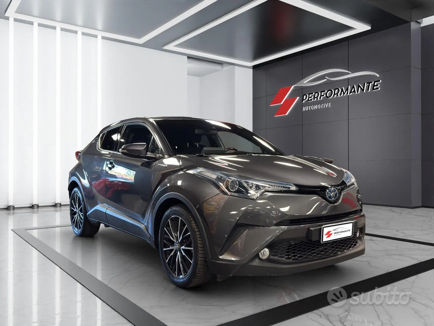 Toyota C-Hr 2018 photo 3