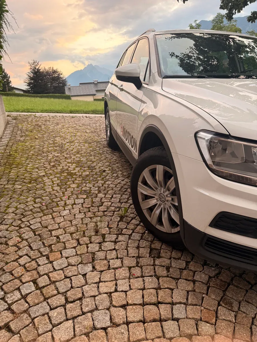 Volkswagen Tiguan 2017 photo 2