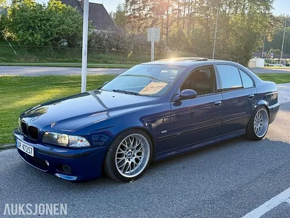 BMW M5
