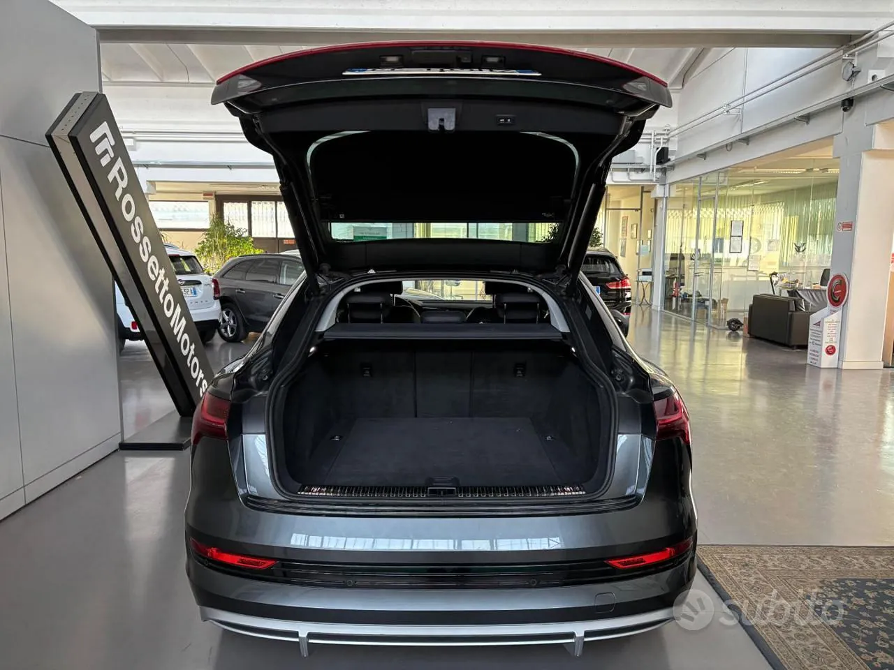 Audi Q8 E-Tron 2021 photo 5