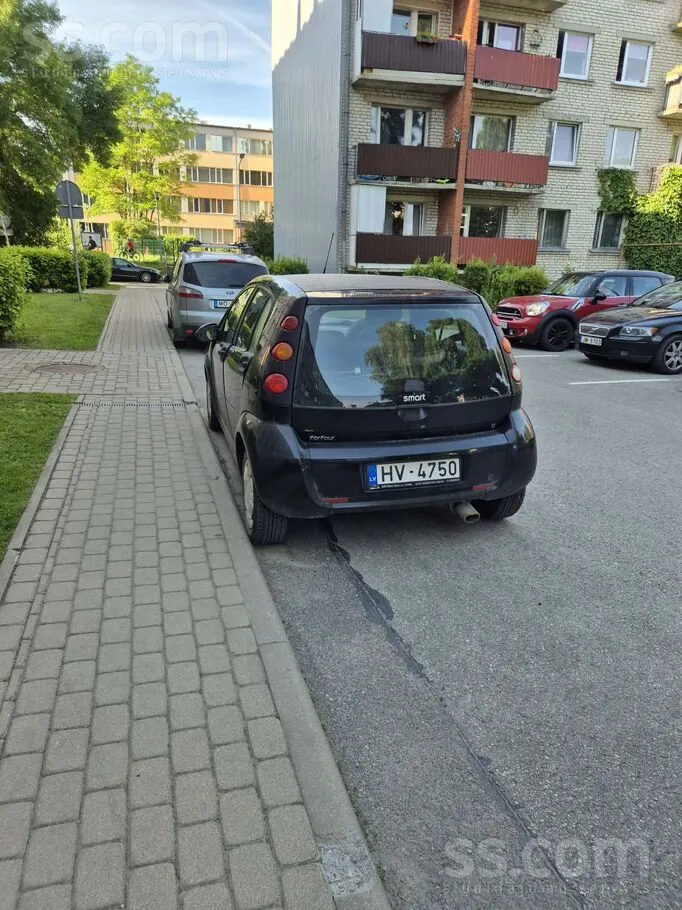 Smart Forfour 2004 photo 2