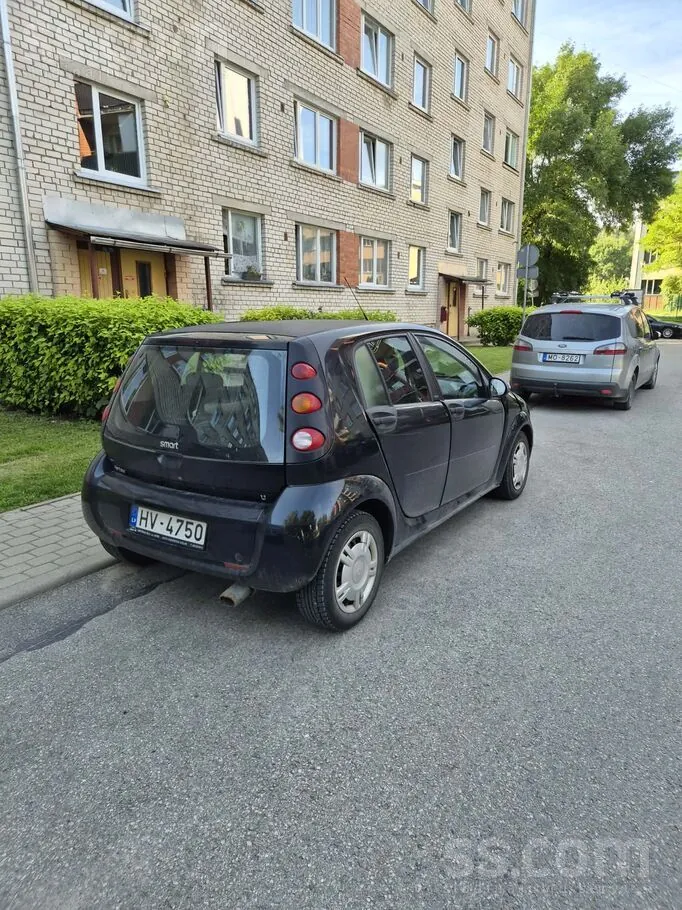 Smart Forfour 2004 photo 3