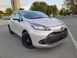 Toyota Aqua 2024 photo 3