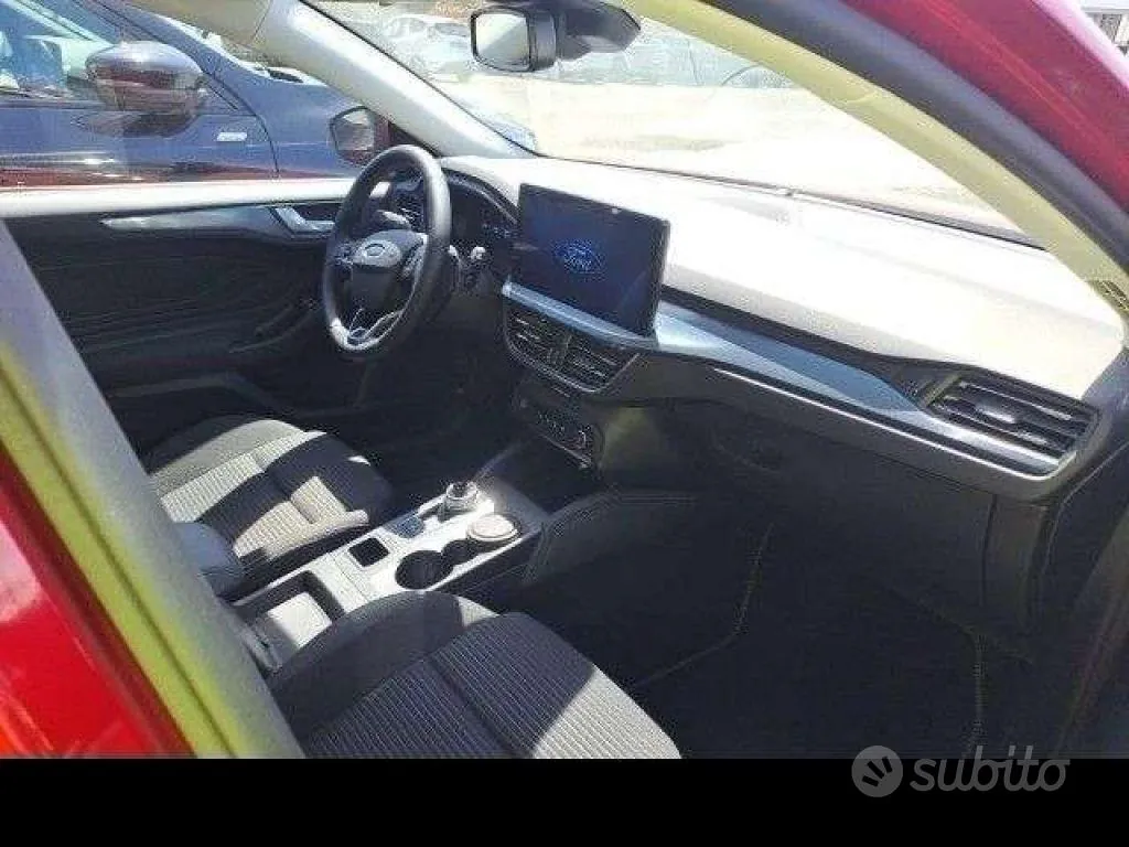 Ford Focus 2025 photo 5