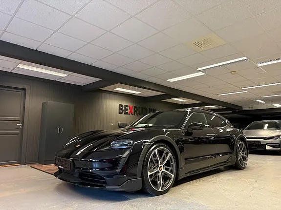 Porsche Taycan 4